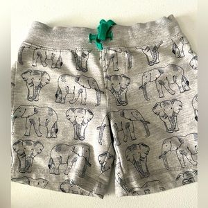 8 pairs of toddler boys shorts sizes 3t/4t/5t